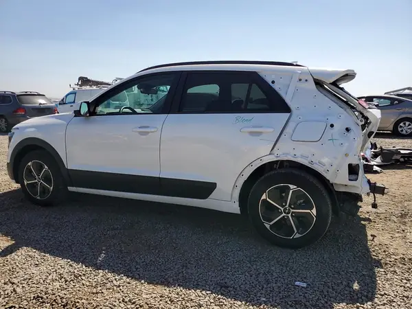 KNDCP3LEXS5224349 2025 KIA NIRO - Image 2