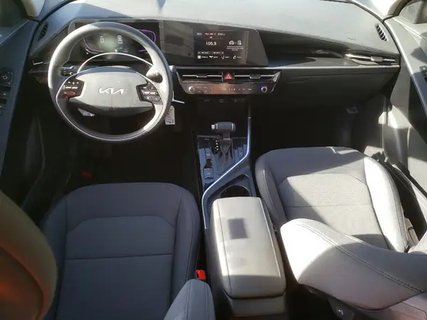 KNDCP3LEXS5305240 2025 KIA NIRO - Image 8