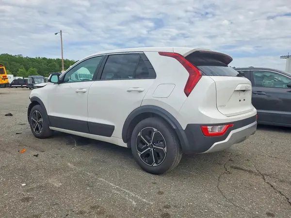 KNDCP3LEXT5320466 2026 KIA NIRO - Image 2