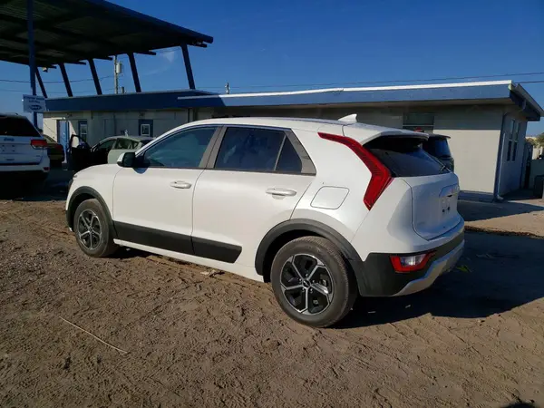 KNDCP3LEXT5324694 2026 KIA NIRO - Image 2