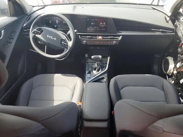 KNDCP3LEXT5340099 2026 KIA NIRO - Image 8
