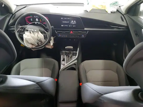KNDCP3LEXT5340278 2026 KIA NIRO - Image 8