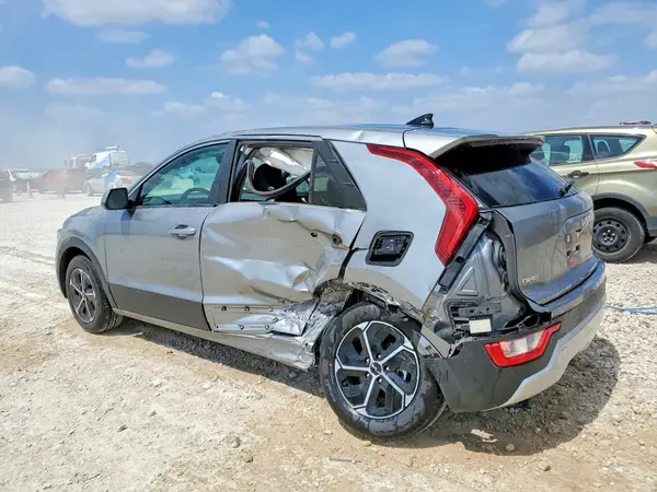 KNDCP3LEXT5347201 2026 KIA NIRO - Image 2