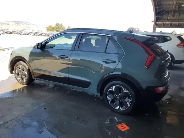 KNDCR3L10P5025163 2023 KIA NIRO - Image 2