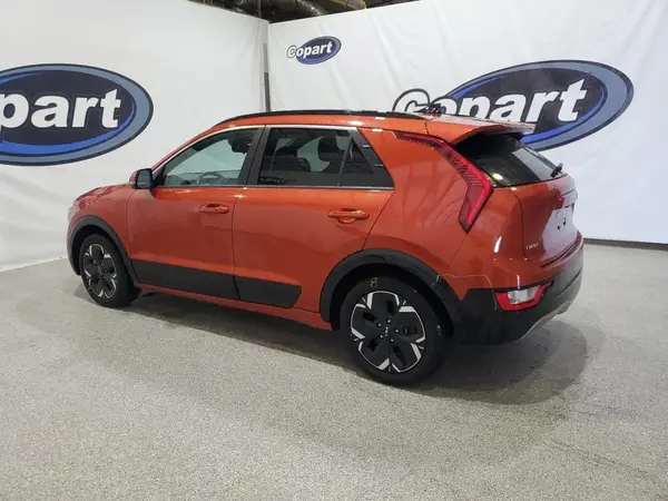KNDCR3L10P5025356 2023 KIA NIRO - Image 2