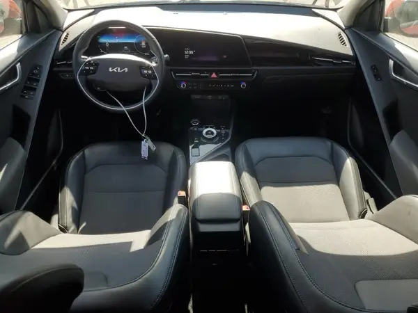 KNDCR3L10P5025356 2023 KIA NIRO - Image 8