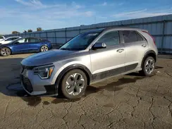 KNDCR3L10P5025583 2023 KIA NIRO