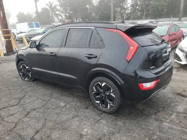 KNDCR3L10P5025826 2023 KIA NIRO - Image 2
