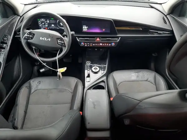 KNDCR3L10P5026023 2023 KIA NIRO - Image 8