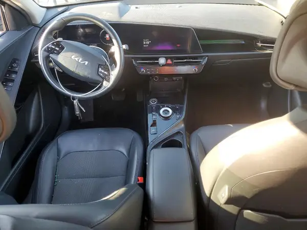 KNDCR3L10P5027785 2023 KIA NIRO - Image 8