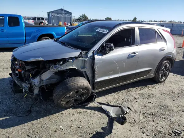 KNDCR3L10P5028841 2023 KIA NIRO - Image 1