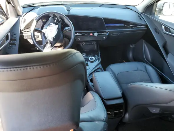 KNDCR3L10P5028841 2023 KIA NIRO - Image 8