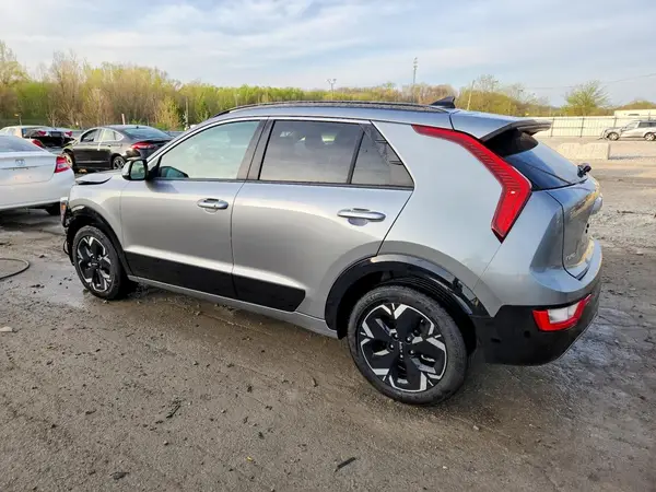 KNDCR3L10P5035577 2023 KIA NIRO - Image 2