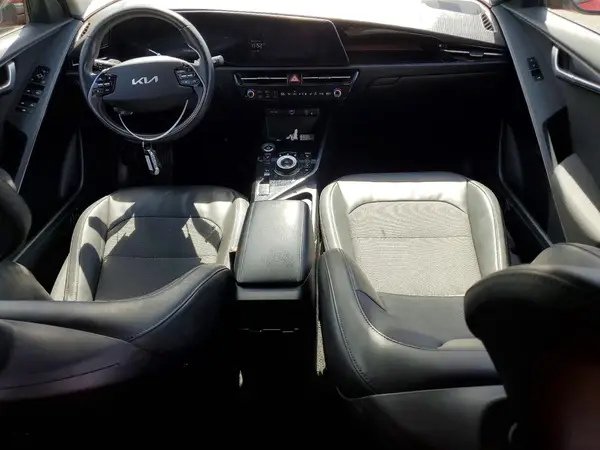 KNDCR3L10P5036261 2023 KIA NIRO - Image 8