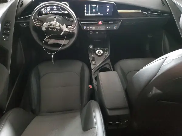 KNDCR3L10P5041959 2023 KIA NIRO - Image 8