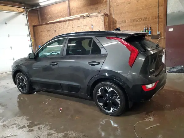 KNDCR3L10P5043260 2023 KIA NIRO - Image 2