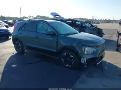 KNDCR3L10P5045185 2023 KIA NIRO