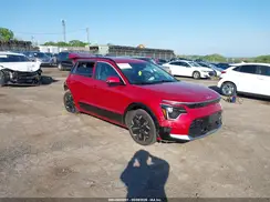 KNDCR3L10P5050645 2023 KIA NIRO