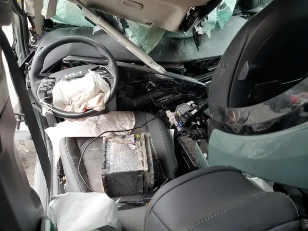 KNDCR3L10P5051617 2023 KIA NIRO - Image 8