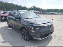 KNDCR3L10P5052962 2023 KIA NIRO