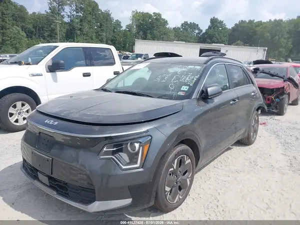 KNDCR3L10P5052962 2023 KIA NIRO - Image 2