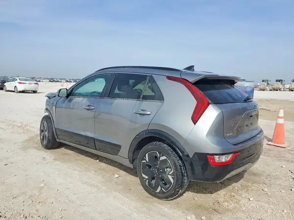 KNDCR3L10P5071480 2023 KIA NIRO - Image 2