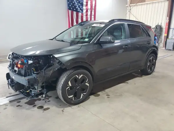 KNDCR3L10P5072788 2023 KIA NIRO - Image 1