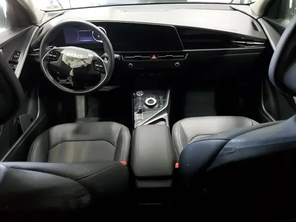 KNDCR3L10P5073424 2023 KIA NIRO - Image 8
