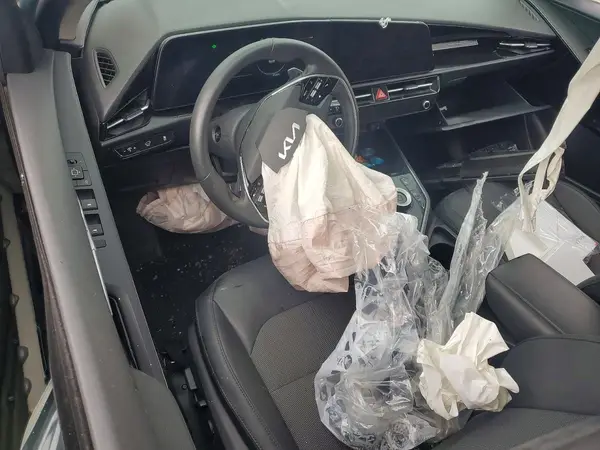 KNDCR3L10R5078562 2024 KIA NIRO - Image 8