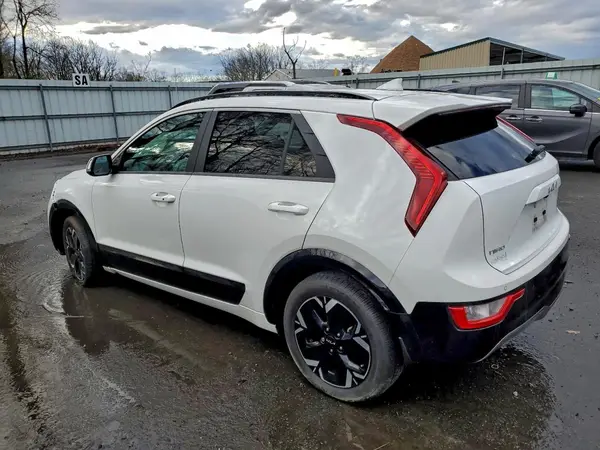 KNDCR3L10R5082272 2024 KIA NIRO - Image 2