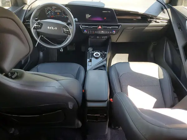KNDCR3L10R5085060 2024 KIA NIRO - Image 8