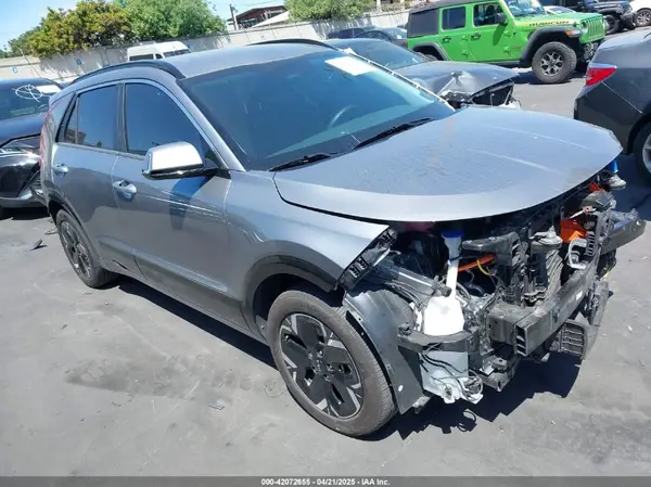 KNDCR3L10R5091750 2024 KIA NIRO - Image 1