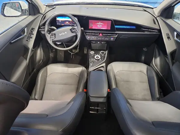 KNDCR3L10R5094700 2024 KIA NIRO - Image 8