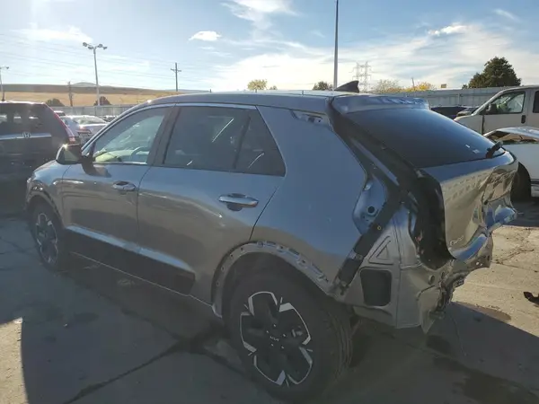 KNDCR3L10R5096673 2024 KIA NIRO - Image 2