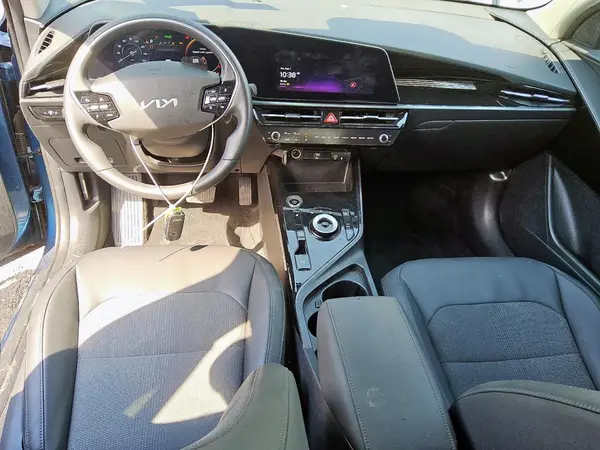 KNDCR3L10R5106215 2024 KIA NIRO - Image 8