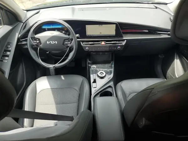 KNDCR3L10R5107526 2024 KIA NIRO - Image 8