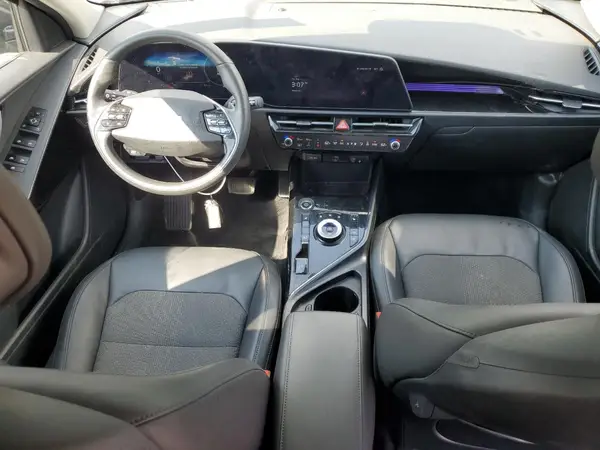 KNDCR3L10R5107560 2024 KIA NIRO - Image 8