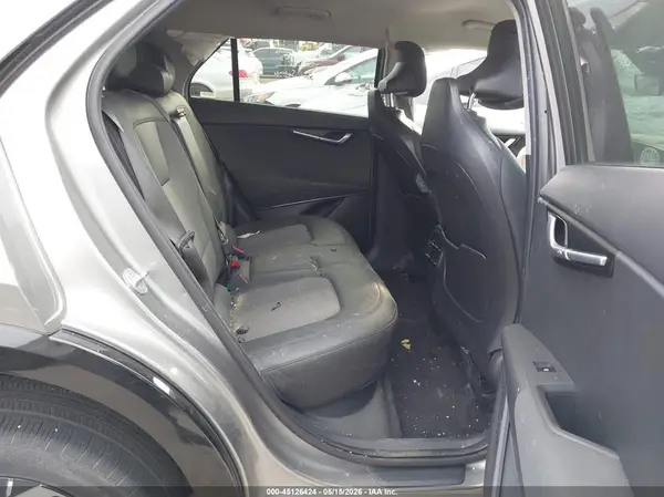KNDCR3L10R5107980 2024 KIA NIRO - Image 8