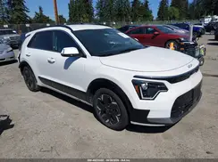 KNDCR3L10R5115030 2024 KIA NIRO