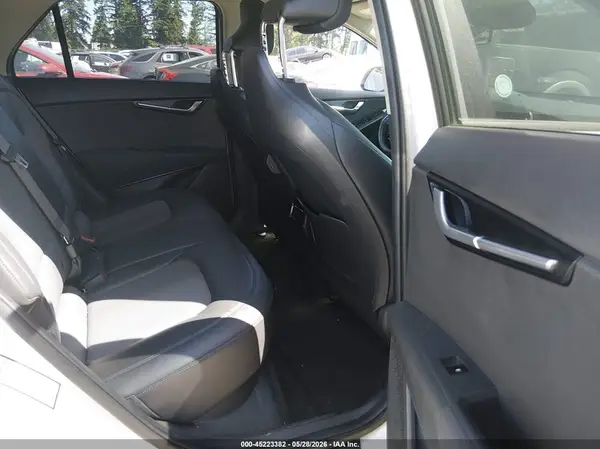 KNDCR3L10R5115030 2024 KIA NIRO - Image 8
