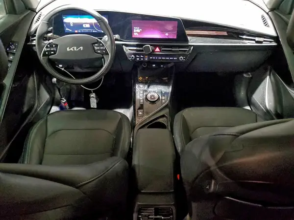 KNDCR3L10R5121118 2024 KIA NIRO - Image 8