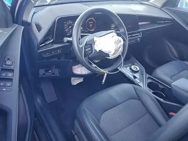 KNDCR3L10R5121412 2024 KIA NIRO - Image 8