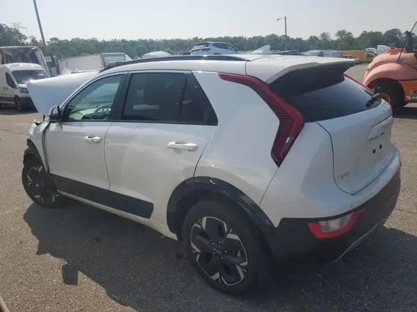 KNDCR3L10R5122253 2024 KIA NIRO - Image 2