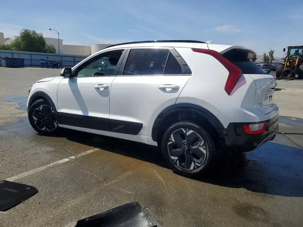 KNDCR3L10R5126089 2024 KIA NIRO - Image 2