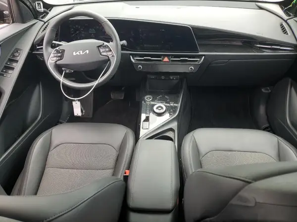 KNDCR3L10S5132741 2025 KIA NIRO - Image 8