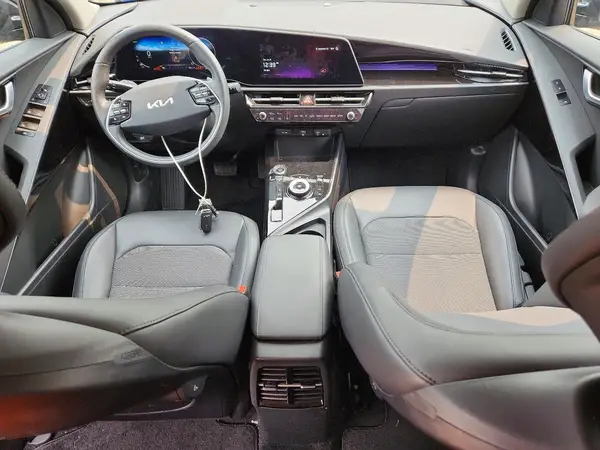 KNDCR3L10S5132805 2025 KIA NIRO - Image 8