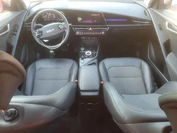 KNDCR3L11P5025317 2023 KIA NIRO - Image 8