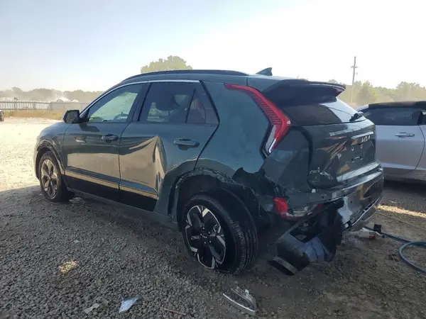 KNDCR3L11P5026483 2023 KIA NIRO - Image 2