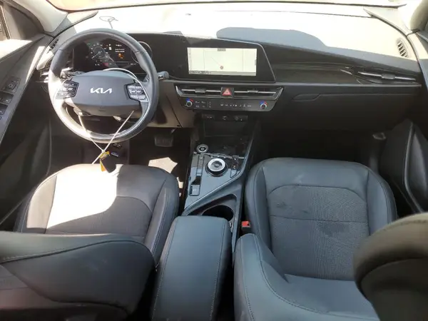 KNDCR3L11P5027990 2023 KIA NIRO - Image 8