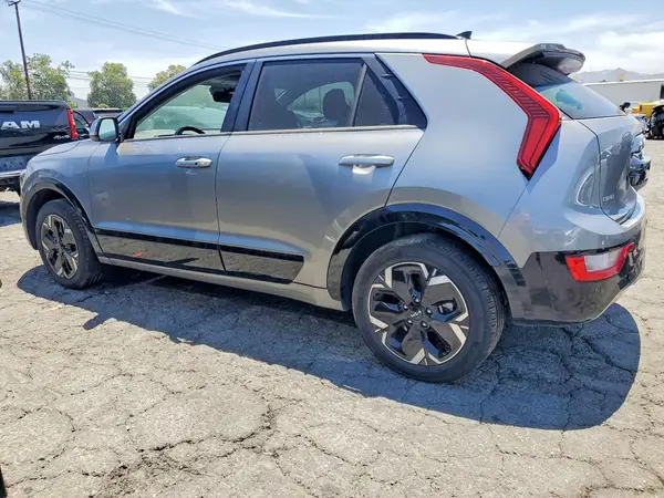 KNDCR3L11P5028654 2023 KIA NIRO - Image 2